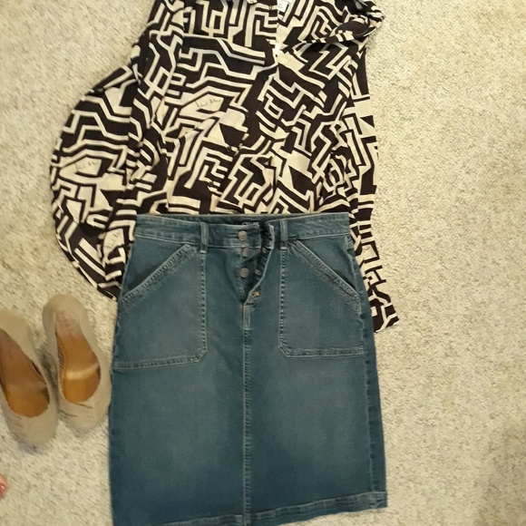 Chaps denim skirt - Picture 1 of 4
